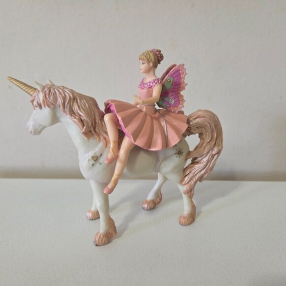 Papo Elf Ballerina and Her Unicorn - Picture 3 of 6